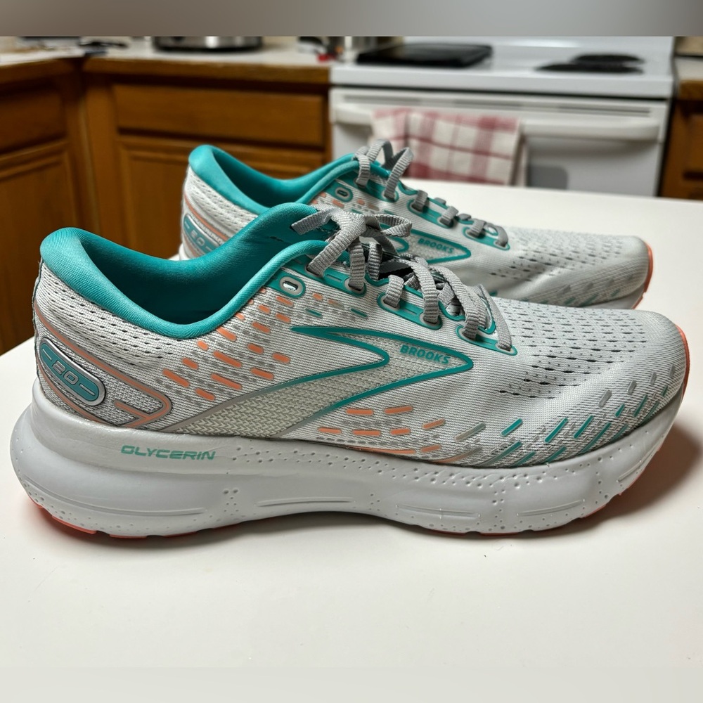 Brooks Women’s Glycerin 20 Neutral Running Shoe